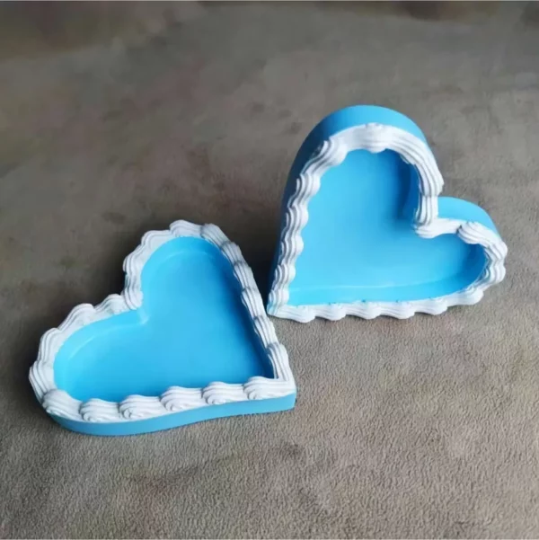 Heart-Shaped Resin Jewelry Organizer Tray for Rings, Necklaces, and Bracelets