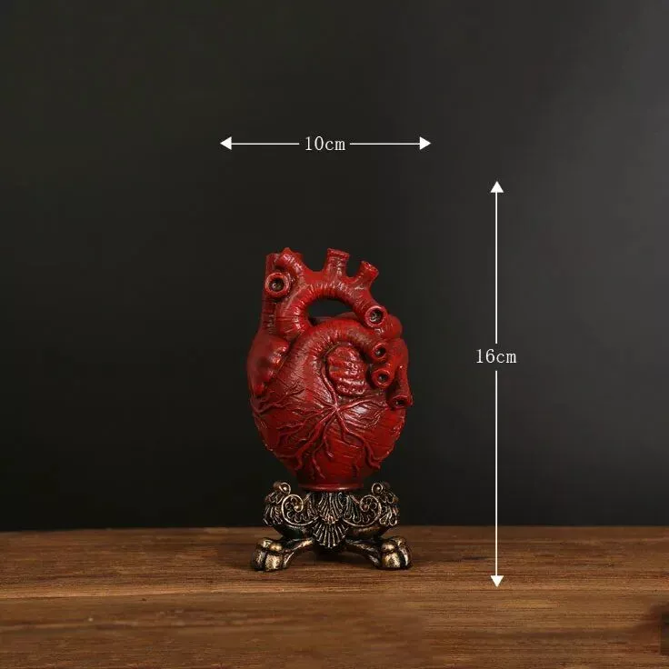 Chic Resin Heart-Shaped Vase