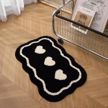 Chic Black & White Heart-Shaped Tufted Rug