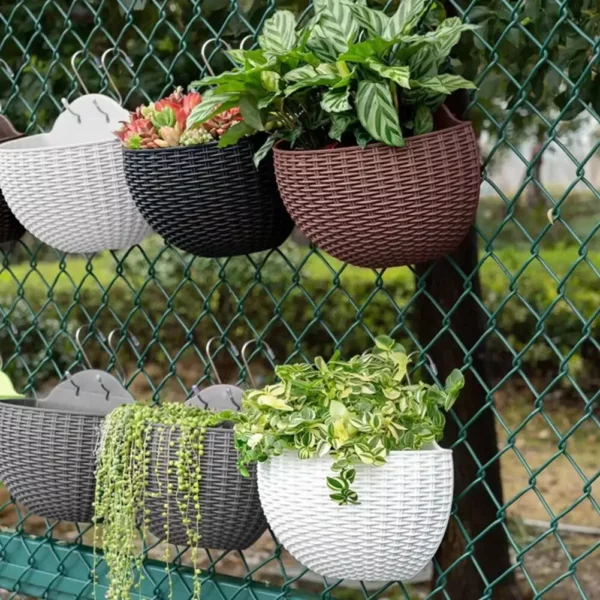 Elegant Semi-circular Rattan-Style Wall-Mounted Planter for Home and Garden