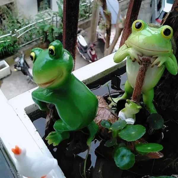 Charming Resin Frog Statue Plant Pot Hangers for Garden Decor - Image 5