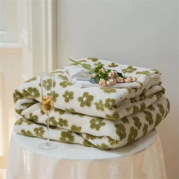 Luxurious Double-Sided Plush Floral Bedspread & Sofa Throw - Image 5