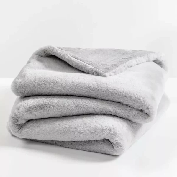 Ultra-Soft Luxurious - Cozy Warm Blanket - Image 3