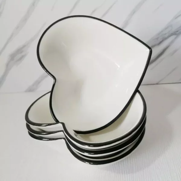 Chic Heart-Shaped Ceramic Plate