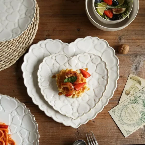 Heart-Shaped Ceramic Plate for Western Cuisine