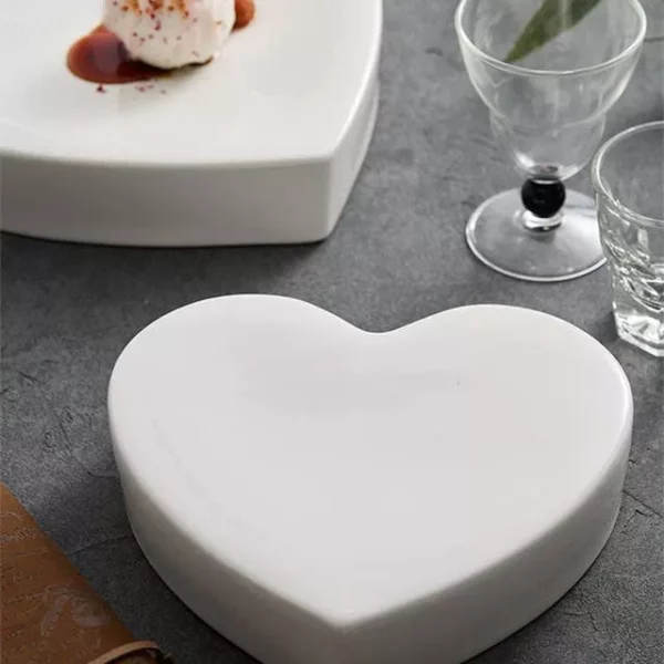 Heart-Shaped Ceramic Dining Plate