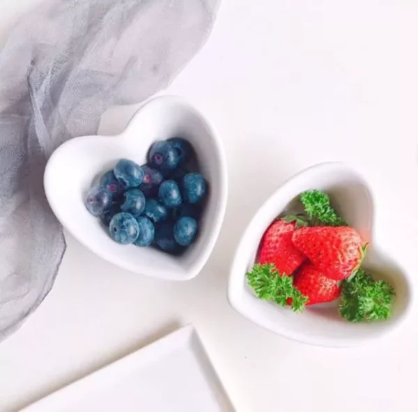 Charming Heart-Shaped Ceramic Sauce Dish Set - Image 3