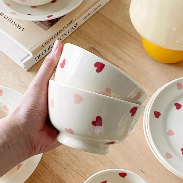 Charming Heart-Shaped Ceramic Dinnerware