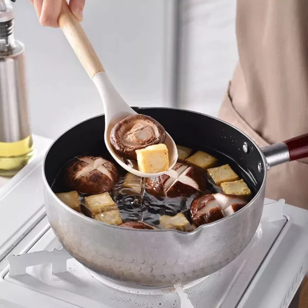 Wooden Handle Tableware Heat Resistant Silicone Utensils Set