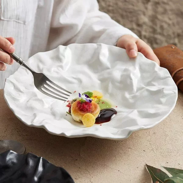 Elegant Nordic-Style Porcelain Deep Plate – Circular Salad & Serving Dish