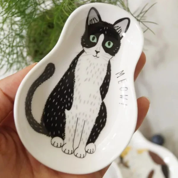 Charming Cartoon Cat Ceramic Snack Plate - Image 3