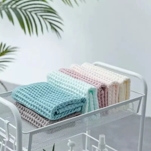 Luxurious 100% Cotton Waffle Plaid Face Towel for All Ages