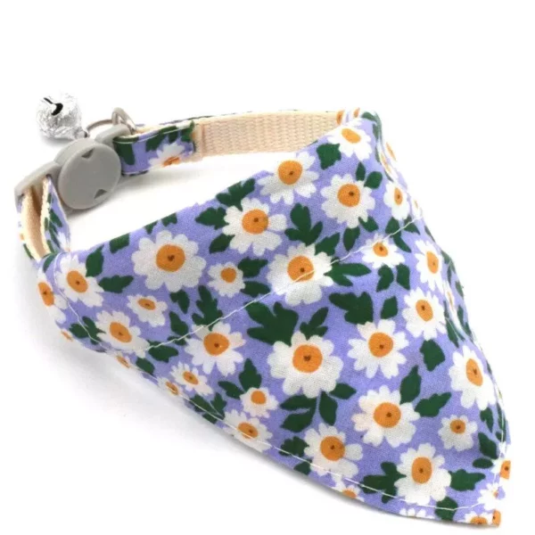 Adjustable Daisy Charm Pet Collar for Cats and Small Dogs