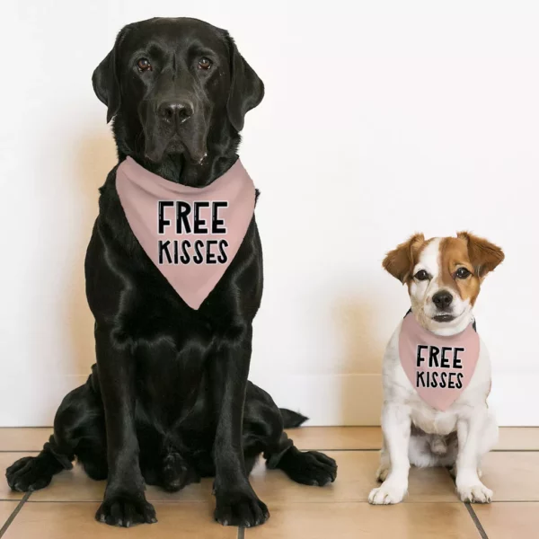 Free Kisses Pet Bandana Collar – Word Print Scarf Collar – Minimalist Dog Bandana